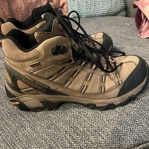 Men’s Merrell Hiking Boots